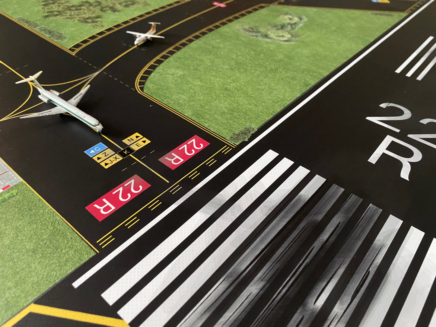 Flughafen/Airport Matte 1:400 / 1:500, 200x100cm für Flugzeugmodelle. TOP-Diorama!